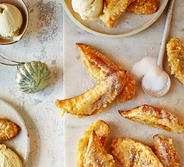 Crispy banana fritters